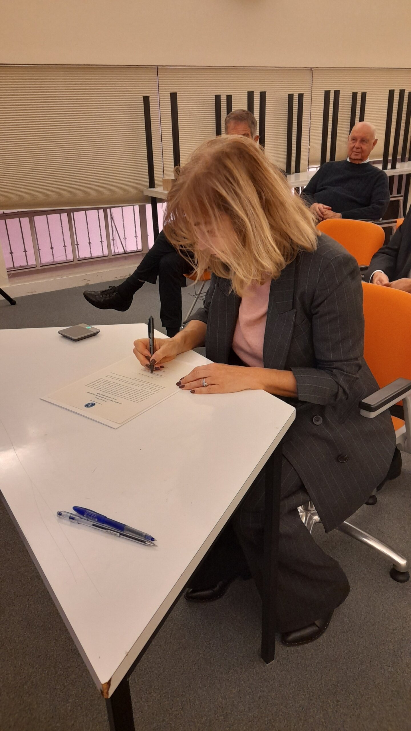 Assinatura do Auto de Posse pela Presidente do Conselho Fiscal